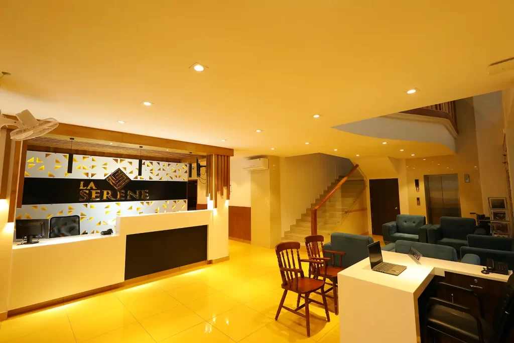 hotel-la-serene-reseption